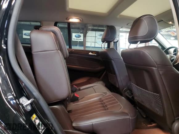 ✅ 2019 Mercedes-Benz GLS 450 • VIN: 4JGDF6EE8KB220982 • Lot: 56013175. Wystawiony na Copart z przebiegiem 136 845 mil. Bezpłatny archiwum sprzedaży aukcyjnych z USA i szczegółowy raport historii pojazdu na DreamBid. Zdjęcie 11.