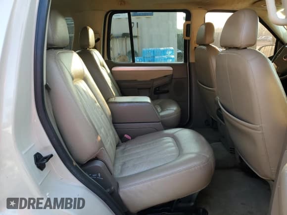 ✅ 2005 Mercury Mountaineer Convenience • VIN: 4M2DU66W85ZJ02700 • Лот: 64181035. Опубликован ранее на Copart с пробегом Не указан. Бесплатный доступ к архиву аукционных продаж из США и подробный отчёт об истории автомобиля на DreamBid. Изображение 11.