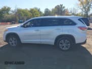 ✅ 2014 Toyota Highlander LE Plus • VIN: 5TDBKRFH9ES005206 • Lot: 43465016. Wystawiony na IAAI z przebiegiem 149 901 mil. Bezpłatny archiwum sprzedaży aukcyjnych z USA i szczegółowy raport historii pojazdu na DreamBid. Zdjęcie 14.