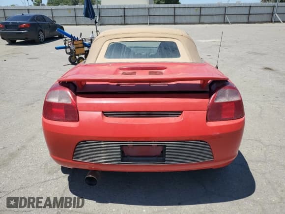 ✅ 2000 Toyota MR2 • VIN: JTDFR3209Y0010357 • Lot: 57276275. Listed on Copart with 50,149 mi. Free auction sales archive from the USA and detailed vehicle history report at DreamBid. Image 6.