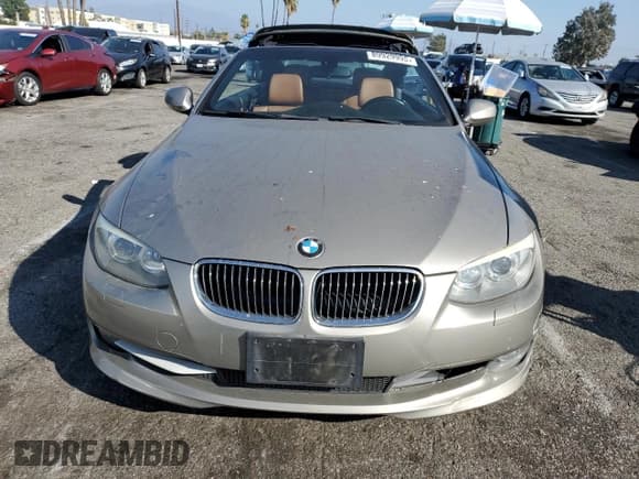 ✅ 2011 BMW 3 Series 328i • VIN: WBADW7C58BE727597 • Lot: 89929995. Wystawiony na Copart z przebiegiem 136 758 mil. Bezpłatny archiwum sprzedaży aukcyjnych z USA i szczegółowy raport historii pojazdu na DreamBid. Zdjęcie 5.