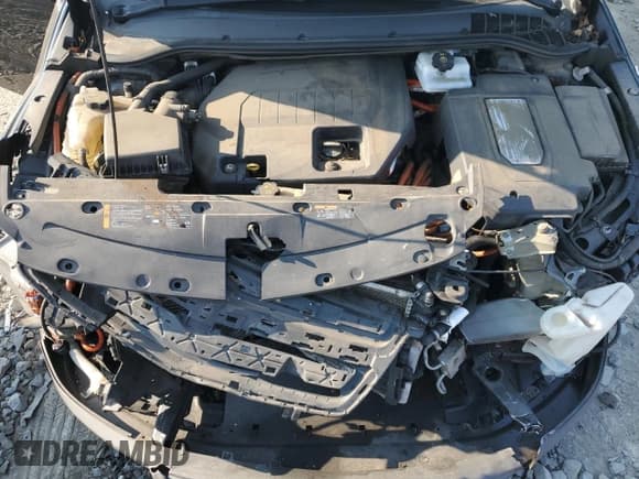 ✅ 2015 Chevrolet Volt • VIN: 1G1RC6E47FU118831 • Lot: 71389324. Wystawiony na Copart z przebiegiem Nie podano. Bezpłatny archiwum sprzedaży aukcyjnych z USA i szczegółowy raport historii pojazdu na DreamBid. Zdjęcie 11.