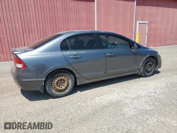 ✅ 2010 Honda Civic LX-S • VIN: 2HGFA1E63AH014886 • Лот: 63340715. Опубликован ранее на Copart с пробегом 471 719 миль. Бесплатный доступ к архиву аукционных продаж из США и подробный отчёт об истории автомобиля на DreamBid. Изображение 3.