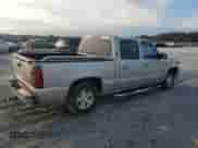 ✅ 2004 Chevrolet Silverado 1500 LS • VIN: 2GCEC13TX41405446 • Лот: 84387465. Опубликован ранее на Copart с пробегом 150 655 миль. Бесплатный доступ к архиву аукционных продаж из США и подробный отчёт об истории автомобиля на DreamBid. Изображение 3.