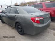 ✅ 2012 Toyota Camry L • VIN: 4T1BF1FK7CU540797 • Lot: 43741241. Wystawiony na IAAI z przebiegiem 202 821 mil. Bezpłatny archiwum sprzedaży aukcyjnych z USA i szczegółowy raport historii pojazdu na DreamBid. Zdjęcie 3.