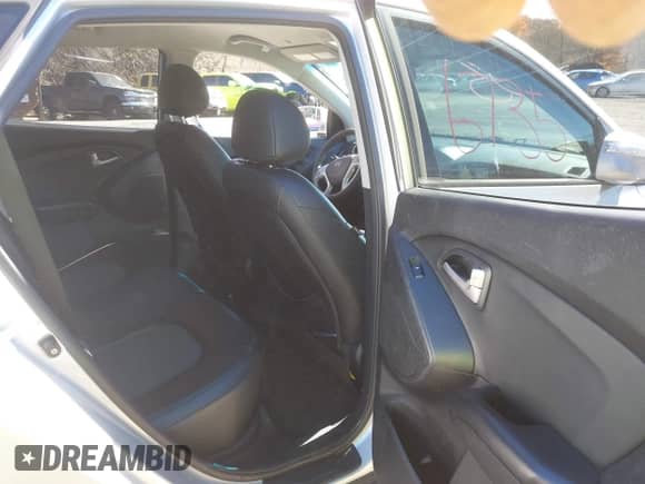 2013 Hyundai Tucson GLS с VIN KM8JUCAC7DU593918, выставлен на аукционе IAAI как лот 43626735 с пробегом 141 479 миль миль и . История ставок и продаж доступна на DreamBid. Изображение 8.