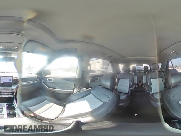 ✅ 2022 Ford Explorer XLT • VIN: 1FMSK7DH0NGA08895 • Lot: 80514805. Wystawiony na Copart z przebiegiem 149 549 mil. Bezpłatny archiwum sprzedaży aukcyjnych z USA i szczegółowy raport historii pojazdu na DreamBid. Zdjęcie 15.