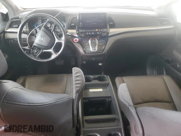 ✅ 2019 Honda Odyssey Elite • VIN: 5FNRL6H92KB031596 • Lot: 92826095. Listed on Copart with 98,610 mi. Free auction sales archive from the USA and detailed vehicle history report at DreamBid. Image 8.