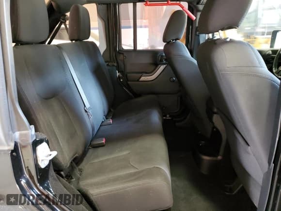 ✅ 2015 Jeep Wrangler Unlimited Sport • VIN: 1C4BJWDG4FL746040 • Лот: 92517235. Опубликован ранее на Copart с пробегом 134 284 миль. Бесплатный доступ к архиву аукционных продаж из США и подробный отчёт об истории автомобиля на DreamBid. Изображение 11.