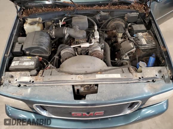 ✅ 2000 GMC Denali • VIN: 1GKEK13R3YR119298 • Lot: 54010165. Listed on Copart with 235,179 mi. Free auction sales archive from the USA and detailed vehicle history report at DreamBid. Image 12.