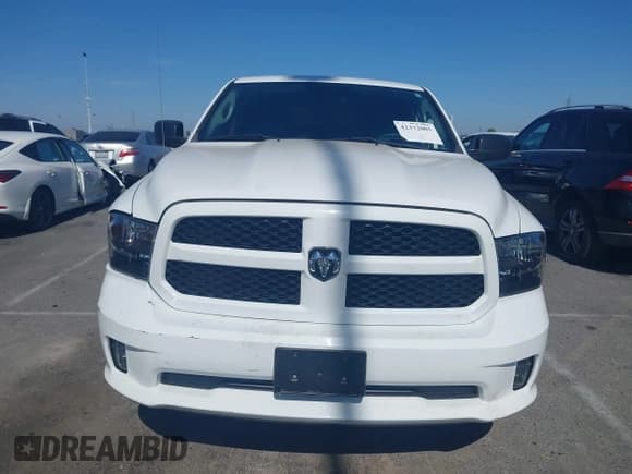 ✅ 2018 Ram 1500 Tradesman • VIN: 1C6RR6FT8JS149433 • Lot: 42332005. Listed on IAAI with 68,531 mi. Free auction sales archive from the USA and detailed vehicle history report at DreamBid. Image 12.