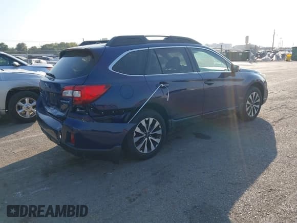 ✅ 2015 Subaru Outback Limited • VIN: 4S4BSENC9F3307642 • Lot: 43345068. Listed on IAAI with 73,469 mi. Free auction sales archive from the USA and detailed vehicle history report at DreamBid. Image 4.