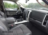 ✅ 2010 Dodge 1500 ST • VIN: 1D7RV1GT8AS212350 • Lot: 42648253. Wystawiony na IAAI z przebiegiem 118 713 mil. Bezpłatny archiwum sprzedaży aukcyjnych z USA i szczegółowy raport historii pojazdu na DreamBid. Zdjęcie 5.