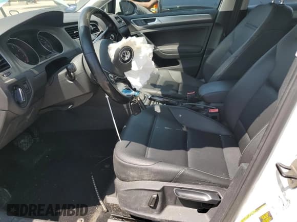 ✅ 2016 Volkswagen Golf TSI SE • VIN: 3VW217AU3GM041694 • Lot: 56406495. Wystawiony na Copart z przebiegiem 121 225 mil. Bezpłatny archiwum sprzedaży aukcyjnych z USA i szczegółowy raport historii pojazdu na DreamBid. Zdjęcie 7.