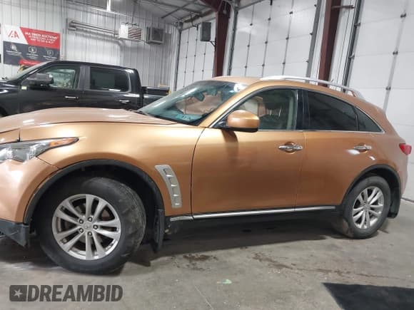 ✅ 2010 Infiniti FX • VIN: JN8AS1MW2AM856529 • Lot: 43297277. Wystawiony na IAAI z przebiegiem Nie podano. Bezpłatny archiwum sprzedaży aukcyjnych z USA i szczegółowy raport historii pojazdu na DreamBid. Zdjęcie 13.