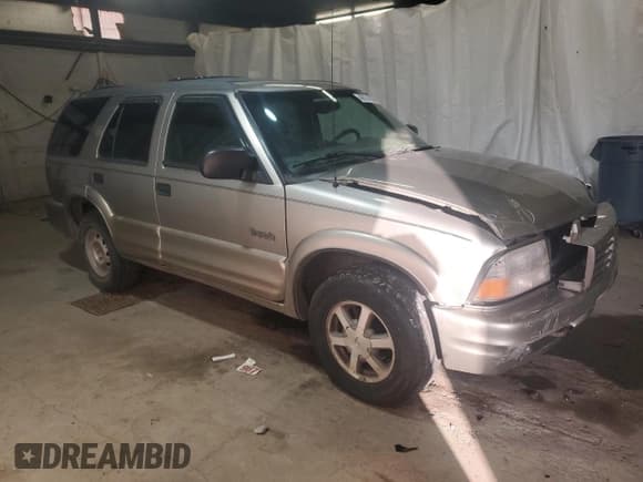 ✅ 2000 Oldsmobile Bravada • VIN: 1GHDT13W2Y2397283 • Lot: 48794365. Wystawiony na Copart z przebiegiem 196 205 mil. Bezpłatny archiwum sprzedaży aukcyjnych z USA i szczegółowy raport historii pojazdu na DreamBid. Zdjęcie 4.