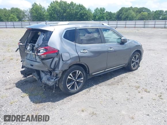 ✅ 2018 Nissan Rogue SV • VIN: JN8AT2MT7JW461971 • Lot: 42498625. Listed on IAAI with 112,368 mi. Free auction sales archive from the USA and detailed vehicle history report at DreamBid. Image 4.