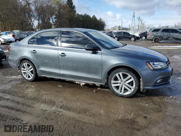 ✅ 2017 Volkswagen Jetta SEL • VIN: 3VWL17AJ9HM398924 • Lot: 89898245. Listed on Copart with 193,172 mi. Free auction sales archive from the USA and detailed vehicle history report at DreamBid. Image 4.