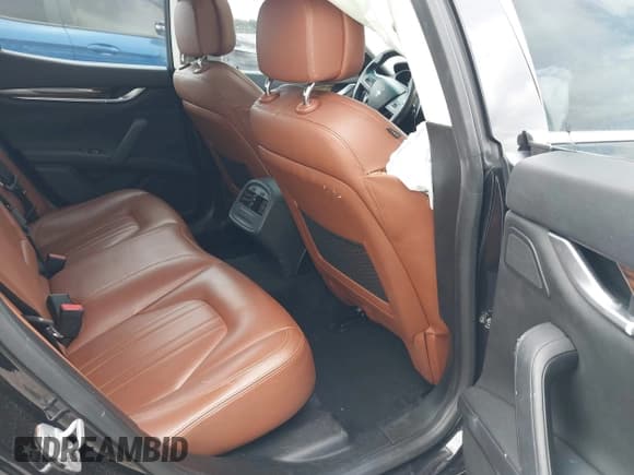 ✅ 2015 Maserati Ghibli S Q4 • VIN: ZAM57RTA1F1139322 • Лот: 42125575. Опубликован ранее на IAAI с пробегом 69 302 миль. Бесплатный доступ к архиву аукционных продаж из США и подробный отчёт об истории автомобиля на DreamBid. Изображение 8.