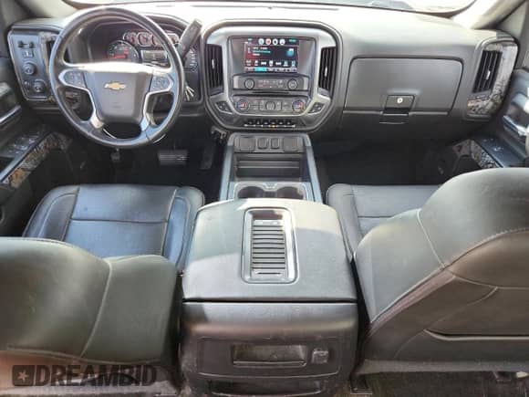 2017 Chevrolet Silverado 1500 LTZ z VIN 3GCUKSEC1HG306111, wystawiony jako Copart lot #89830025 z przebiegiem 120 934 mil mil oraz Szkoda całkowita • Salvage title. Historia ofert i sprzedaży dostępna na DreamBid. Obrazek 8.