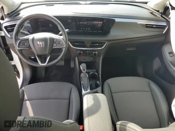 ✅ 2024 Buick Encore GX Preferred • VIN: KL4AMCSL5RB010598 • Lot: 80819455. Wystawiony na Copart z przebiegiem 11 219 mil. Bezpłatny archiwum sprzedaży aukcyjnych z USA i szczegółowy raport historii pojazdu na DreamBid. Zdjęcie 8.