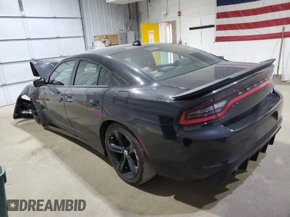 ✅ 2017 Dodge Charger R/T • VIN: 2C3CDXCTXHH523795 • Lot: 68663505. Wystawiony na Copart z przebiegiem 122 609 mil. Bezpłatny archiwum sprzedaży aukcyjnych z USA i szczegółowy raport historii pojazdu na DreamBid. Zdjęcie 2.