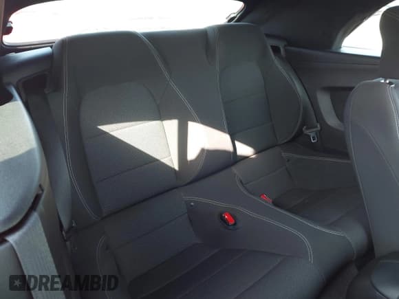 ✅ 2017 Ford Mustang V6 • VIN: 1FATP8EM8H5322747 • Lot: 42277084. Listed on IAAI with 67,293 mi. Free auction sales archive from the USA and detailed vehicle history report at DreamBid. Image 8.