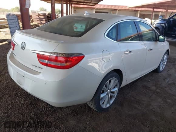 ✅ 2013 Buick Verano Convenience Group • VIN: 1G4PR5SK7D4137432 • Лот: 43673040. Опубликован ранее на IAAI с пробегом 198 946 миль. Бесплатный доступ к архиву аукционных продаж из США и подробный отчёт об истории автомобиля на DreamBid. Изображение 4.