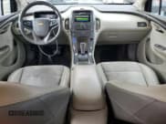 ✅ 2013 Chevrolet Volt • VIN: 1G1RB6E46DU136222 • Lot: 85533594. Wystawiony na Copart z przebiegiem 130 281 mil. Bezpłatny archiwum sprzedaży aukcyjnych z USA i szczegółowy raport historii pojazdu na DreamBid. Zdjęcie 8.