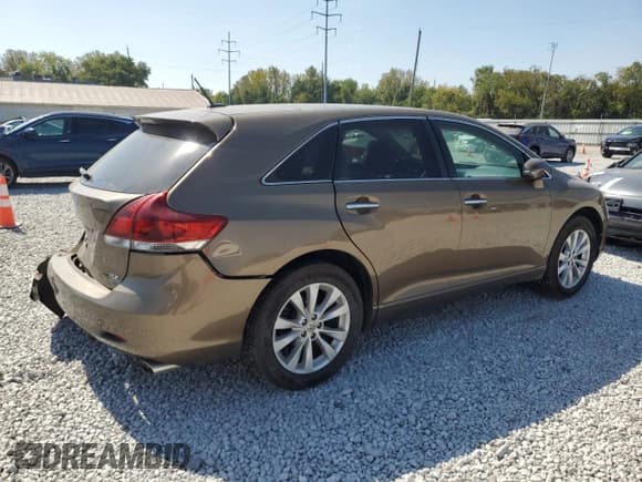 ✅ 2013 Toyota Venza LE • VIN: 4T3ZA3BB2DU079645 • Lot: 80759995. Listed on Copart with 137,493 mi. Free auction sales archive from the USA and detailed vehicle history report at DreamBid. Image 3.