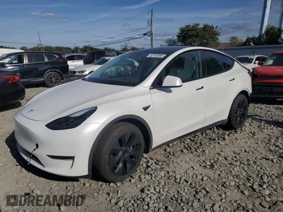 ✅ 2024 Tesla Model Y Long Range • VIN: 7SAYGDEEXRF159605 • Лот: 82142985. Опубликован ранее на Copart с пробегом Не указан. Бесплатный доступ к архиву аукционных продаж из США и подробный отчёт об истории автомобиля на DreamBid. Изображение 1.