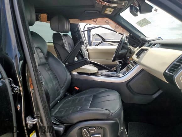 ✅ 2014 Land Rover Range Rover Sport Autobiography • VIN: SALWV2EF1EA335895 • Lot: 70147495. Wystawiony na Copart z przebiegiem 116 624 mil. Bezpłatny archiwum sprzedaży aukcyjnych z USA i szczegółowy raport historii pojazdu na DreamBid. Zdjęcie 7.