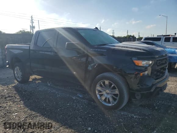 ✅ 2022 Chevrolet Silverado 1500 Custom • VIN: 1GCPABEK3NZ606123 • Лот: 81858315. Опубликован ранее на Copart с пробегом 62 835 миль. Бесплатный доступ к архиву аукционных продаж из США и подробный отчёт об истории автомобиля на DreamBid. Изображение 4.