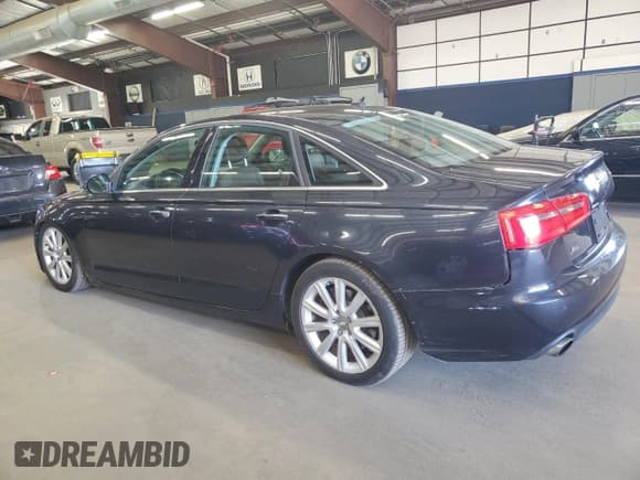 ✅ 2015 Audi A6 Premium Plus • VIN: WAUGFAFC8FN028402 • Lot: 89921745. Wystawiony na Copart z przebiegiem 114 794 mil. Bezpłatny archiwum sprzedaży aukcyjnych z USA i szczegółowy raport historii pojazdu na DreamBid. Zdjęcie 2.