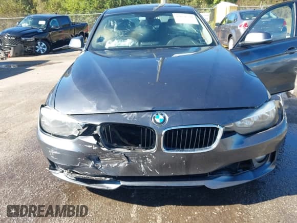 ✅ 2013 BMW 3 Series 328i • VIN: WBA3A5G50DNP18954 • Lot: 43626730. Listed on IAAI with 142,168 mi. Free auction sales archive from the USA and detailed vehicle history report at DreamBid. Image 10.