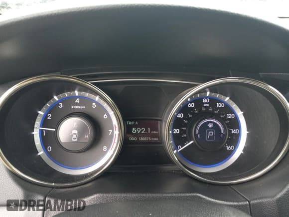 ✅ 2011 Hyundai Sonata SE • VIN: 5NPEC4AC5BH020540 • Lot: 72020374. Listed on Copart with 130,575 mi. Free auction sales archive from the USA and detailed vehicle history report at DreamBid. Image 9.