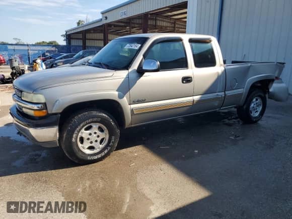 2002 Chevrolet Silverado 1500 LT с VIN 2GCEK19T121395087, выставлен на аукционе Copart как лот 72042154 с пробегом 224 143 миль миль и Списание • Salvage title. История ставок и продаж доступна на DreamBid. Изображение 1.