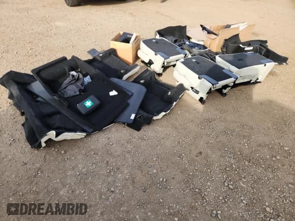 ✅ 2025 Volvo XC90 Ultra • VIN: YV4H60PF7S1301211 • Lot: 91386365. Listed on Copart with 21,726 mi. Free auction sales archive from the USA and detailed vehicle history report at DreamBid. Image 13.