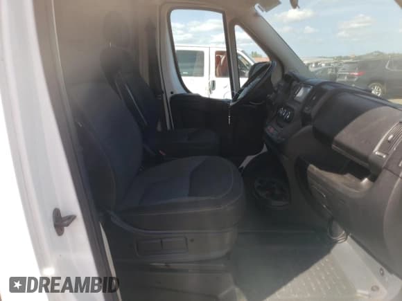 ✅ 2014 Ram ProMaster Cargo • VIN: 3C6TRVCG1EE109873 • Лот: 68036084. Опубликован ранее на Copart с пробегом 174 735 миль. Бесплатный доступ к архиву аукционных продаж из США и подробный отчёт об истории автомобиля на DreamBid. Изображение 11.