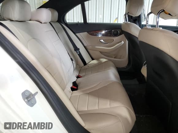 ✅ 2018 Mercedes-Benz C 300 • VIN: 55SWF4KB7JU239772 • Lot: 80847985. Listed on Copart with 76,718 mi. Free auction sales archive from the USA and detailed vehicle history report at DreamBid. Image 10.