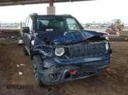 ✅ 2022 Jeep Renegade Trailhawk • VIN: ZACNJDC14NPN66725 • Lot: 43785287. Wystawiony na IAAI z przebiegiem 67 289 mil. Bezpłatny archiwum sprzedaży aukcyjnych z USA i szczegółowy raport historii pojazdu na DreamBid. Zdjęcie 6.