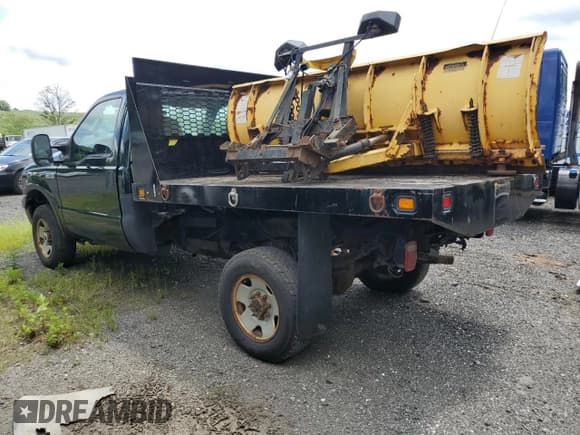 ✅ 2006 Ford F-350 • VIN: 1FDWF31526ED67123 • Lot: 65057085. Listed on Copart with 32,342 mi. Free auction sales archive from the USA and detailed vehicle history report at DreamBid. Image 2.