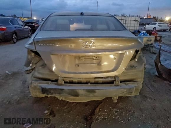 ✅ 2013 Hyundai Accent GLS • VIN: KMHCU4AE4DU423161 • Lot: 94177725. Listed on Copart with 66,731 mi. Free auction sales archive from the USA and detailed vehicle history report at DreamBid. Image 6.