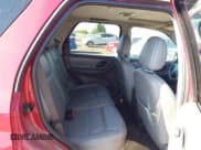 ✅ 2006 Ford Escape XLT • VIN: 1FMYU03156KB19294 • Lot: 42553287. Listed on IAAI with 128,755 mi. Free auction sales archive from the USA and detailed vehicle history report at DreamBid. Image 8.