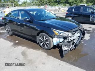 ✅ 2020 Nissan Altima SL • VIN: 1N4BL4EW2LC229213 • Lot: 43103995. Listed on IAAI with 50,043 mi. Free auction sales archive from the USA and detailed vehicle history report at DreamBid. Image 1.