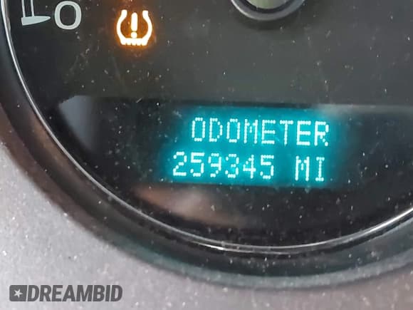 ✅ 2007 Chevrolet Suburban LT • VIN: 3GNFC16027G158027 • Lot: 43846891. Listed on IAAI with 259,345 mi. Free auction sales archive from the USA and detailed vehicle history report at DreamBid. Image 7.