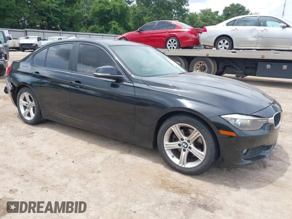 ✅ 2014 BMW 3 Series 328d • VIN: WBA3D3C51EK155398 • Лот: 42648623. Опубликован ранее на IAAI с пробегом 209 334 миль. Бесплатный доступ к архиву аукционных продаж из США и подробный отчёт об истории автомобиля на DreamBid. Изображение 1.