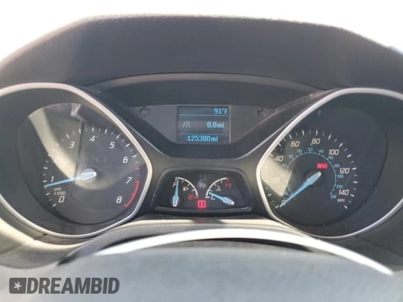 ✅ 2013 Ford Focus S • VIN: 1FADP3E25DL116085 • Lot: 82532705. Listed on Copart with 125,380 mi. Free auction sales archive from the USA and detailed vehicle history report at DreamBid. Image 9.