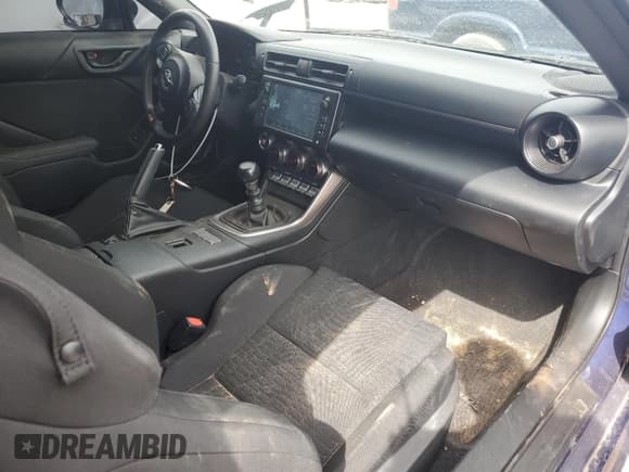 ✅ 2022 Toyota 86 • VIN: JF1ZNBB18N9753262 • Lot: 55296215. Listed on Copart with 15,668 mi. Free auction sales archive from the USA and detailed vehicle history report at DreamBid. Image 8.