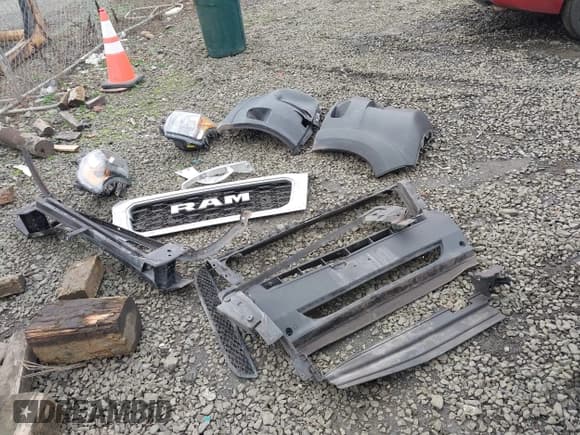 ✅ 2021 Ram ProMaster Cargo • VIN: 3C6LRVAG9ME575889 • Lot: 43710794. Wystawiony na IAAI z przebiegiem 46 500 mil. Bezpłatny archiwum sprzedaży aukcyjnych z USA i szczegółowy raport historii pojazdu na DreamBid. Zdjęcie 11.